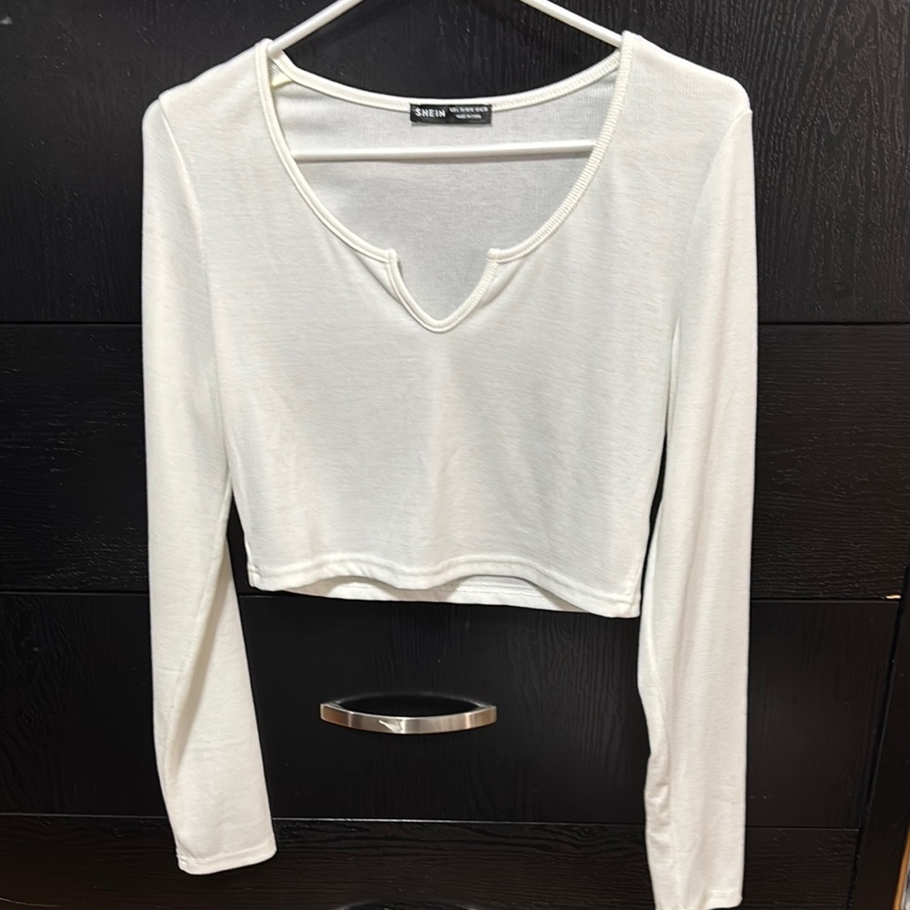 SHEIN White Fitted Long Sleeve Crop Top